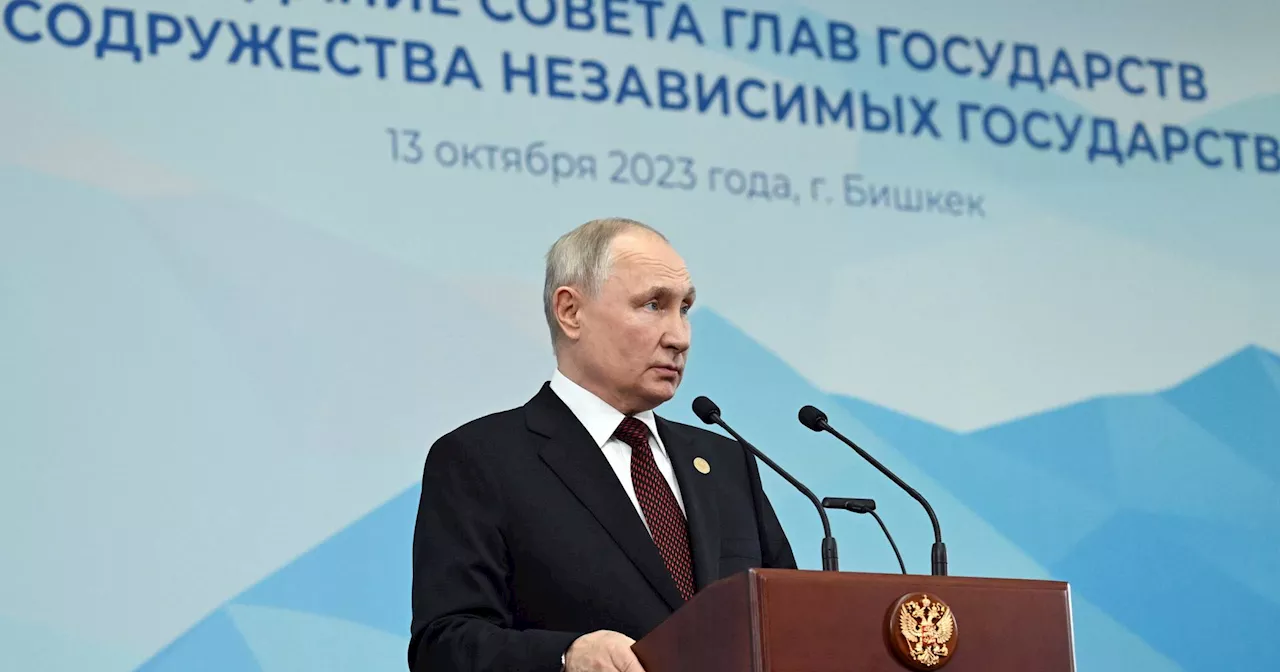 Putin diz que a contraofensiva ucraniana falhou e Rússia está a melhorar posições