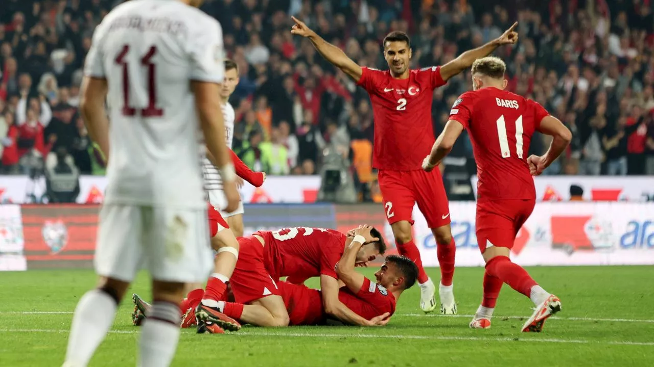 Spanien, Schottland und die Türkei qualifiziert