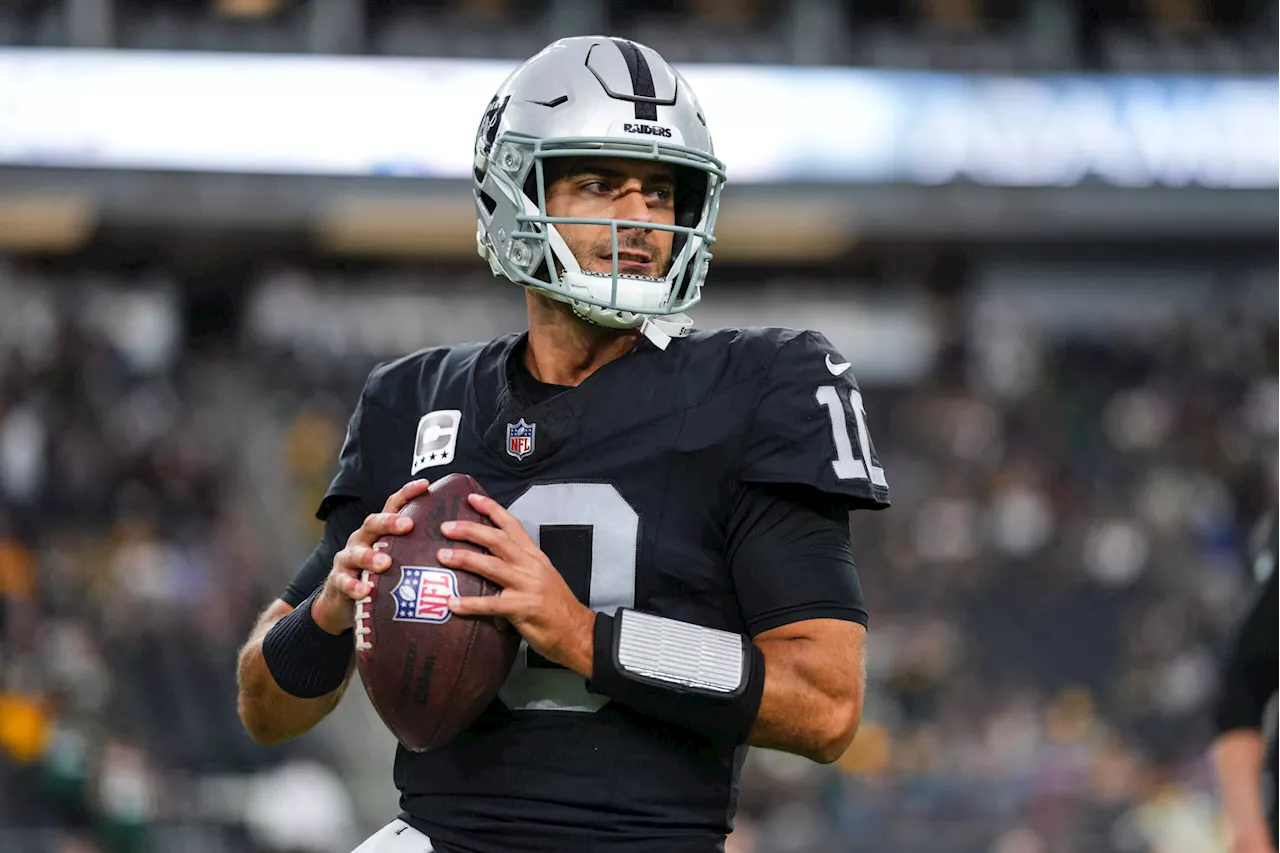 Jimmy Garoppolo exits with back injury, Brian Hoyer enters as Raiders lead Patriots