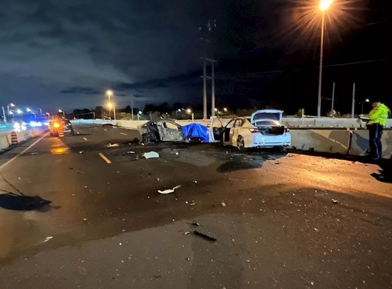 Two die in crash on QEW in Mississauga