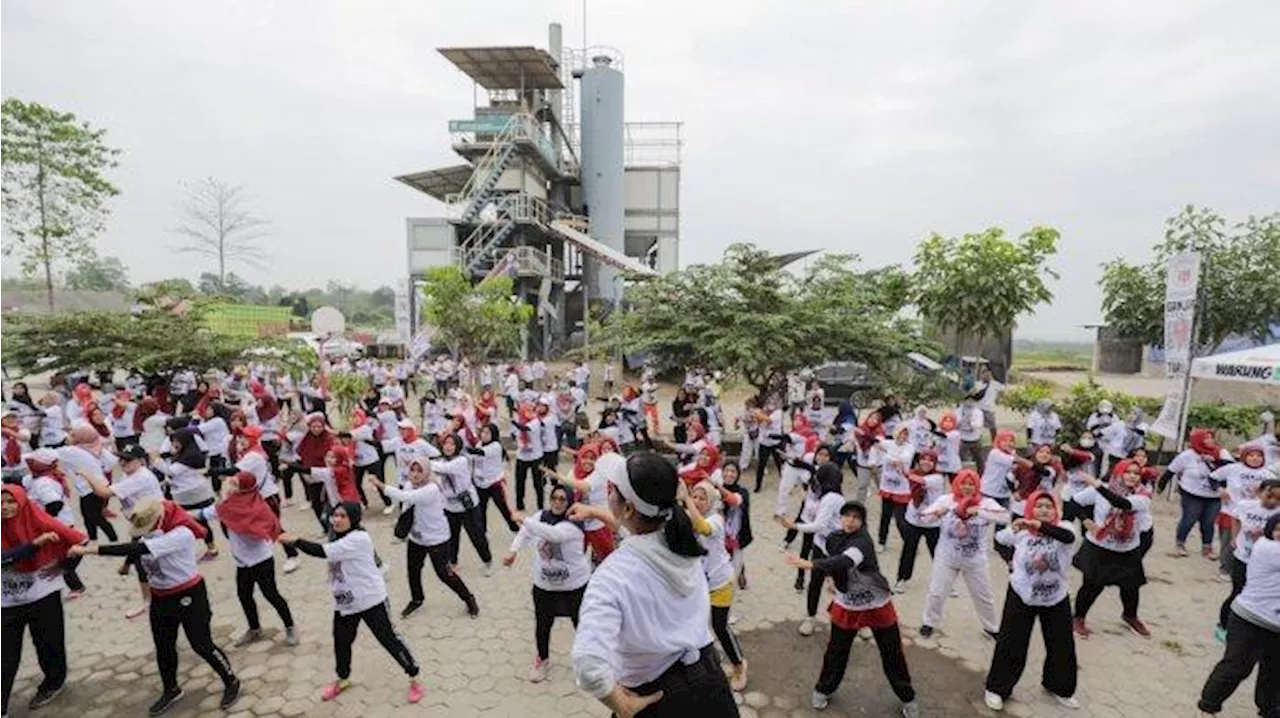 Peringati Hari Kesehatan Mental, Sukarelawan Ganjar Senam Ceria Bersama Ratusan Buruh