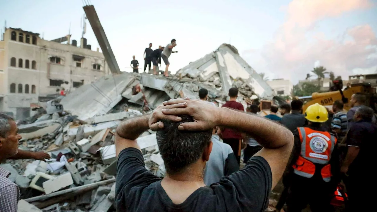 Israel-Gaza War Live Updates: 600,000 People Flee Northern Gaza Before ...