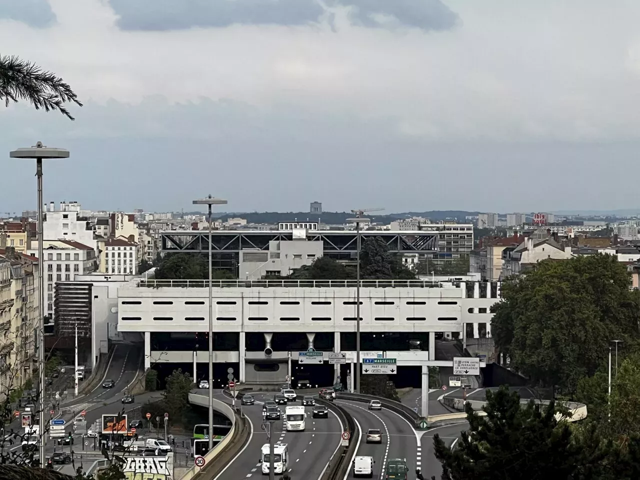 La Métropole De Lyon Veut Créer Une Piste Cyclable Dans Un Tunnel Du ...