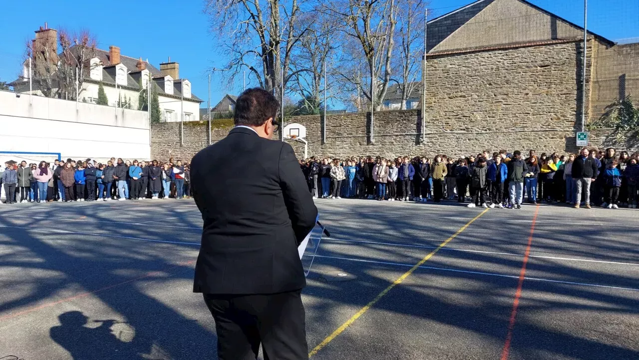 Minute De Silence Pour Lenseignant Tué à Arras Que Risquent Ceux Qui La Perturberont