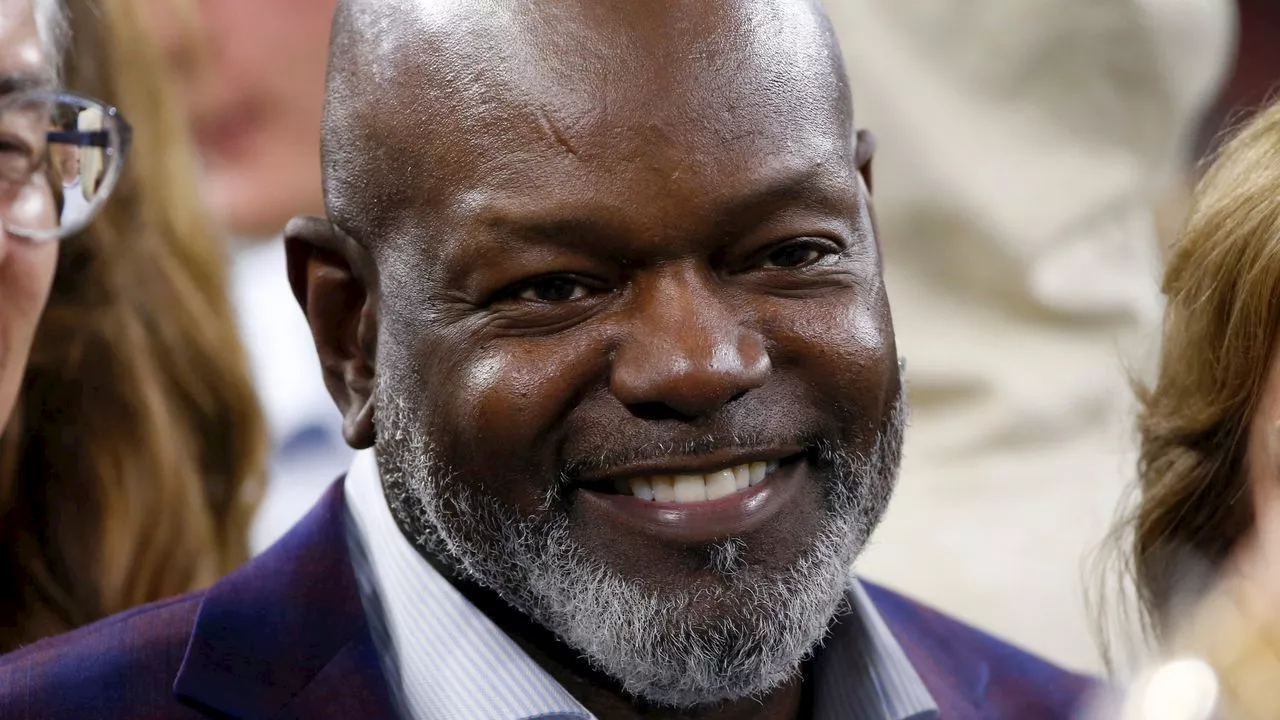 ‘Auburn would’ve been the school’: What if Emmitt Smith was Bo Jackson’s successor at RB?