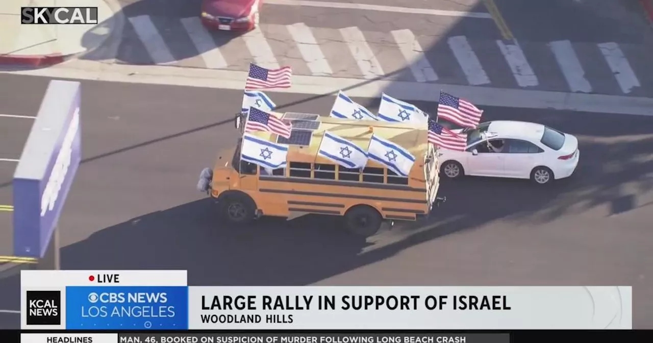 Large rally in support of Israel in Woodland Hills