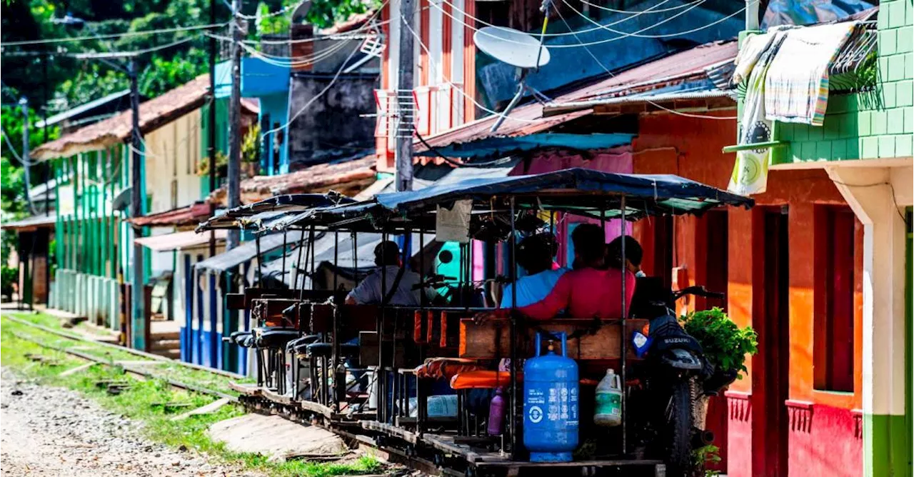 Con motorrodillos le dieron otra vida a rieles del tren entre Puerto Berrío y Caracolí