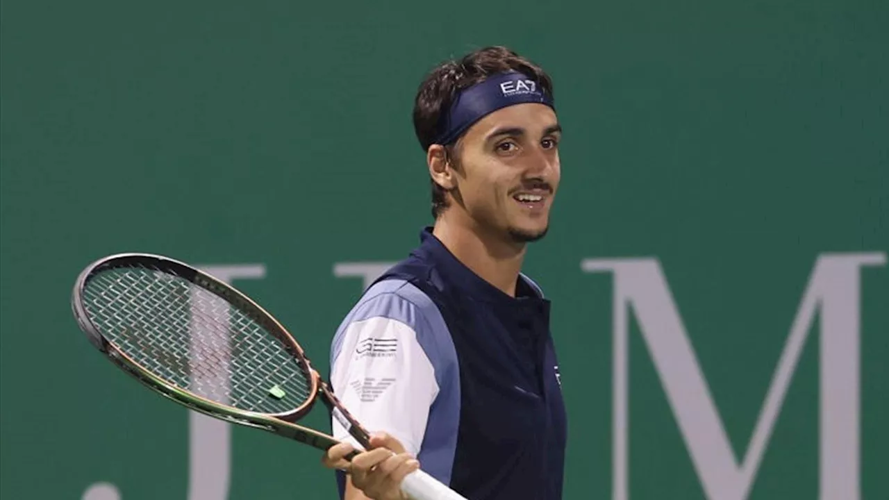 Lorenzo Sonego cambia passo e batte Lajovic: vola al secondo turno in 2 ore e 20 minuti