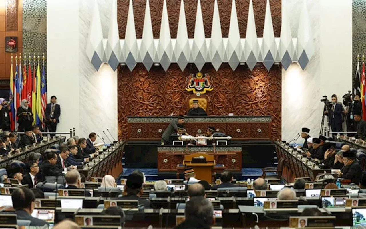 Tindakan Ahli Parlimen Kuala Kangsar ‘janggal’, jangan terlalu ‘teruja’, kerajaan diberitahu