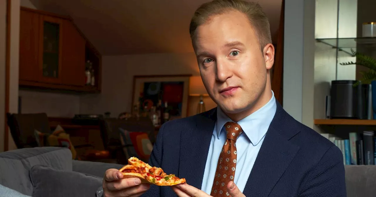 Etiquette expert lays down some pizza protocol when it comes to the last slice