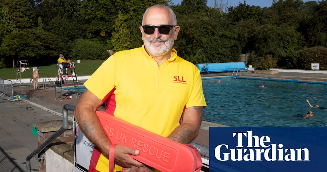 A new start after 60: I became a lifeguard – and find every day mind-blowing