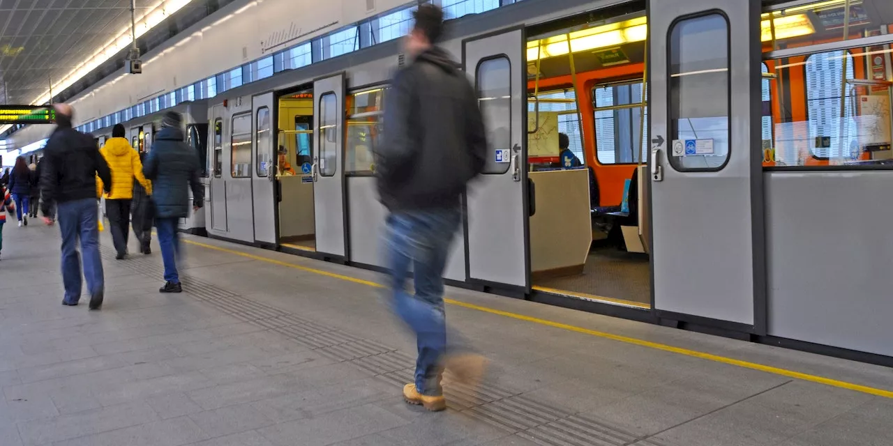 17-Jähriger in Wien von U-Bahn erfasst