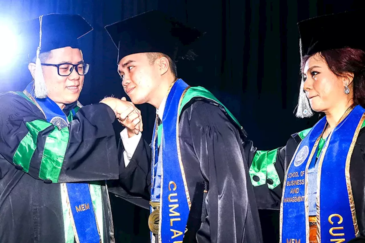 Keluarga Jimmy Indomora yang Kompak Wisuda Bareng