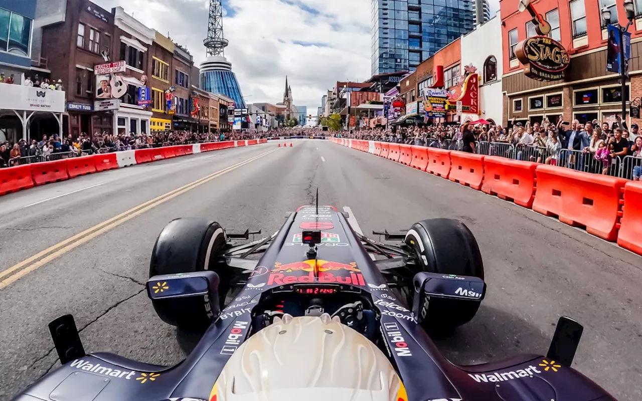 Ricciardo volta a carro de Fórmula 1 e deve correr no GP dos Estados Unidos