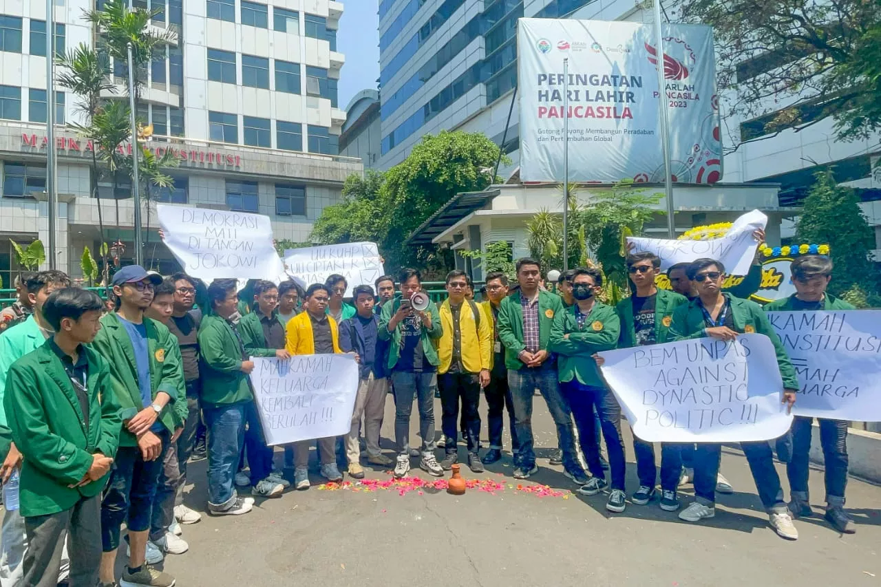 BEM SI Minta MK Kembalikan Marwah Konstitusi, Jangan Menjadi Mahkamah Keluarga