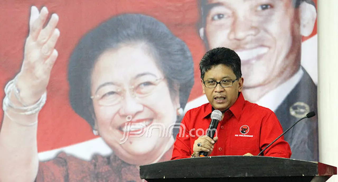 PDIP Larang Kader & Simpatisan Ganjar Berdemo di MK, Hasto Singgung soal Karma