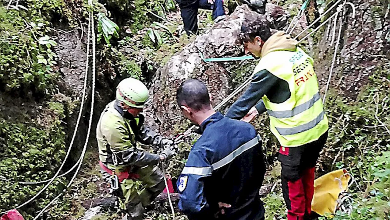 Carcassonne. Évacuation sans faille pour un spéléo blessé et coincé sous terre