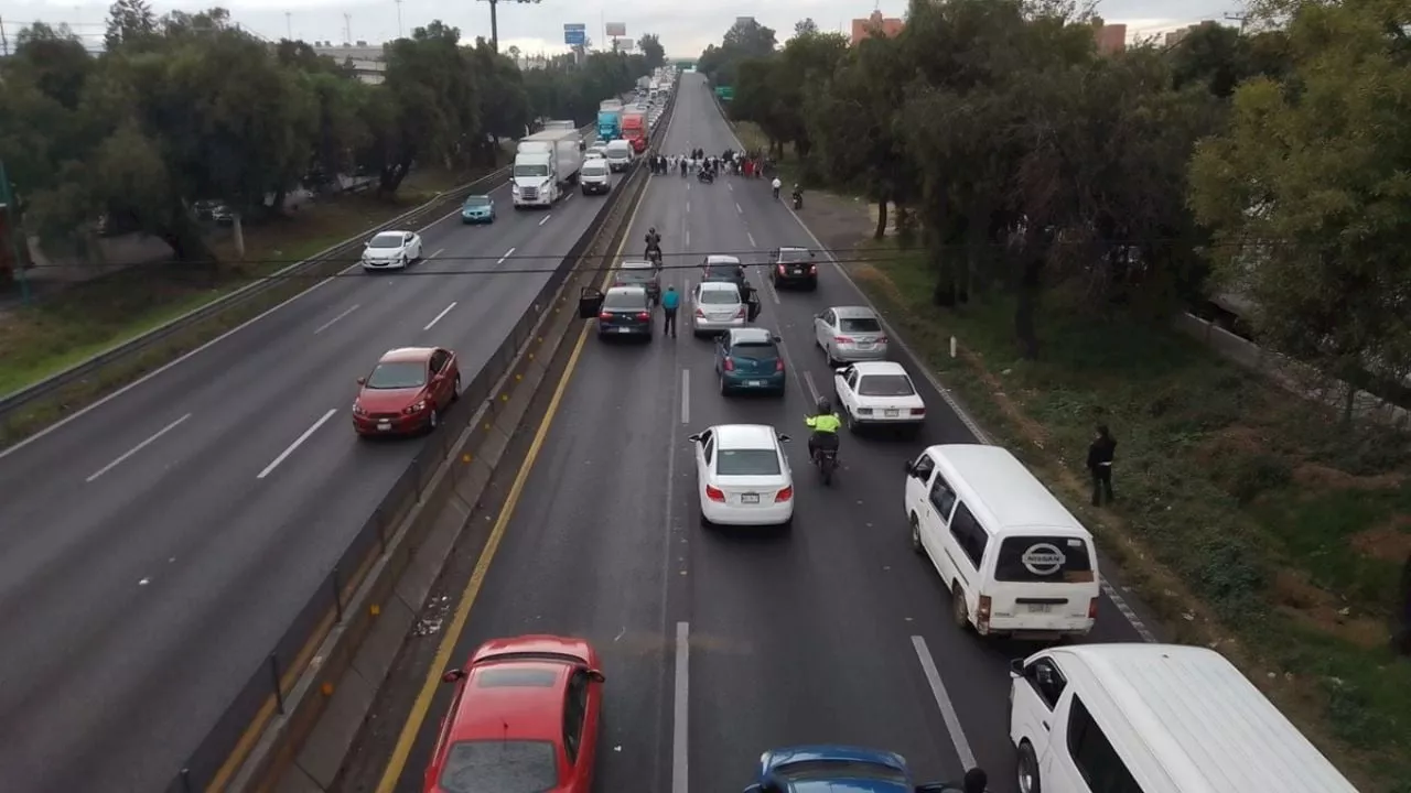 VIDEO: Caos en la México-Querétaro, tras más de 5 horas con bloqueo, reabren circulación