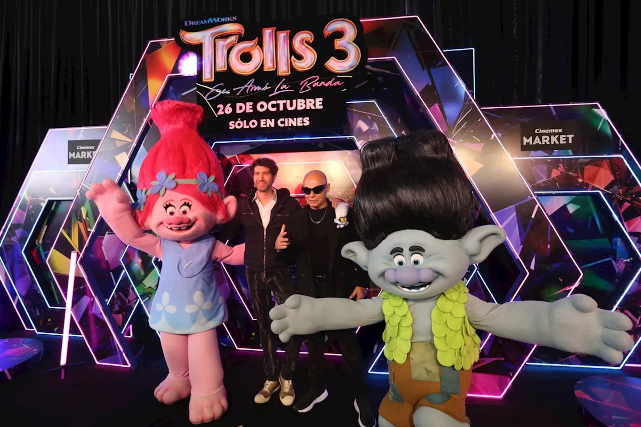 Benny Ibarra, Claudio Yarto y Karla Díaz desfilaron por la alfombra azul de 'Trolls 3'