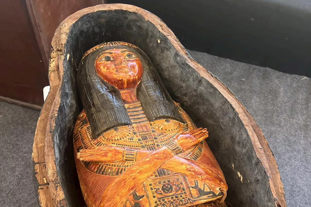 Ancient Egyptian Cemetery Found With High Priest Daughter's Colorful Coffin