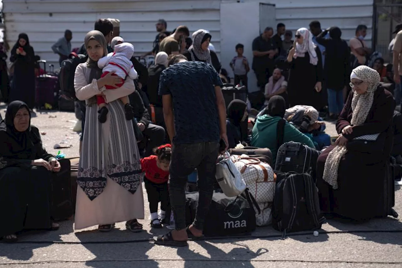 Aid stuck at Gaza border as Israeli siege strains hospitals and water supplies