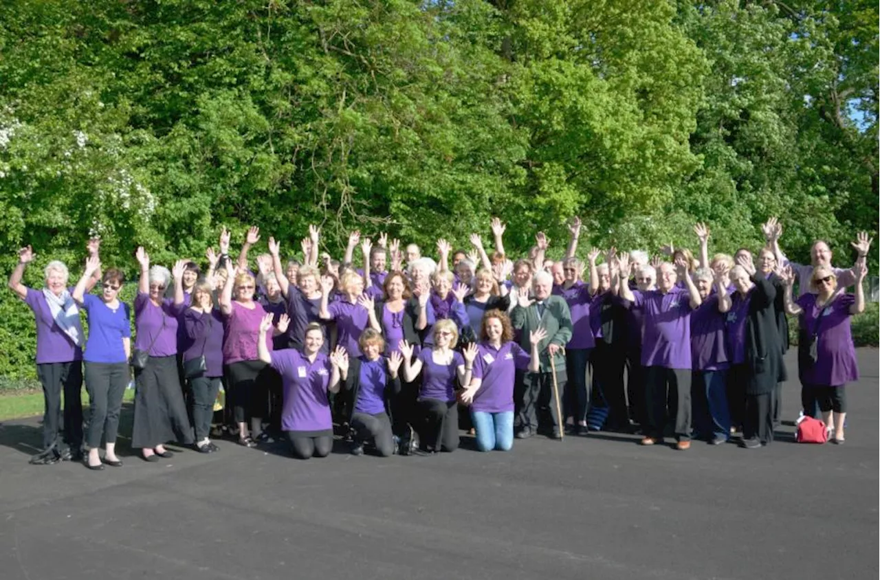 Gareth Malone thanked by South Oxhey choir on 15th year