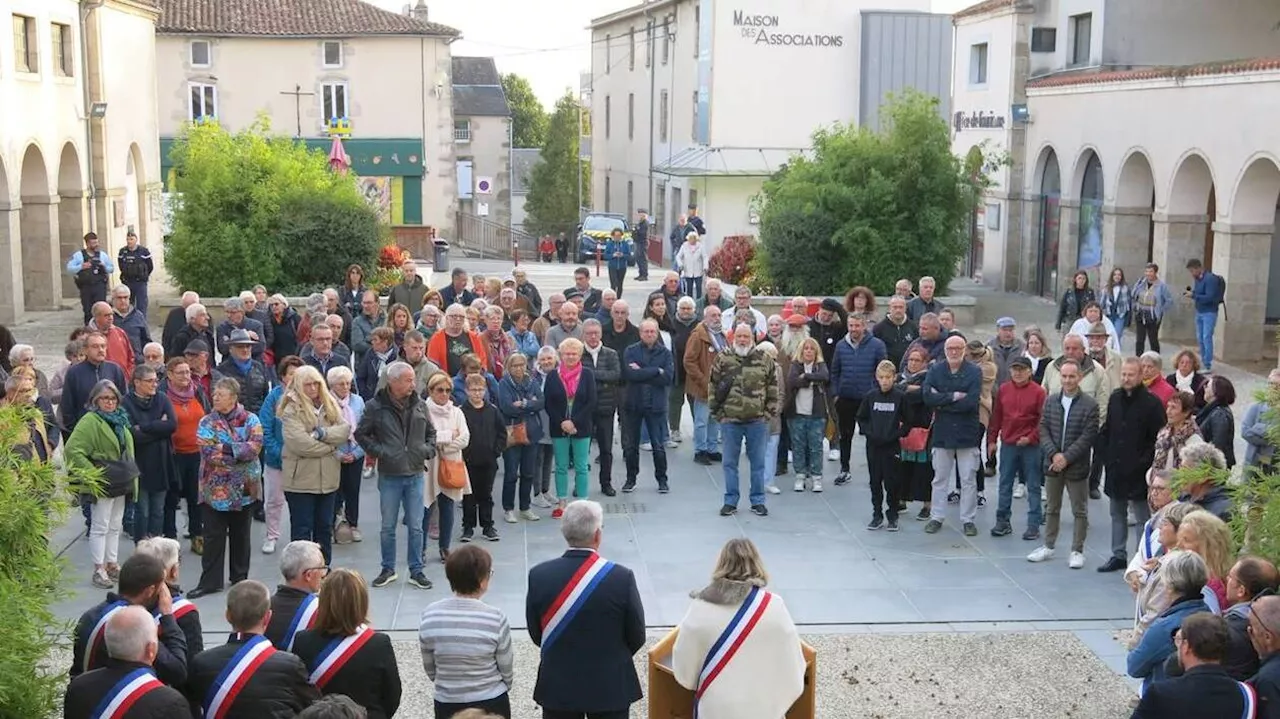 Un rassemblement en hommage à Dominique Bernard à Bressuire