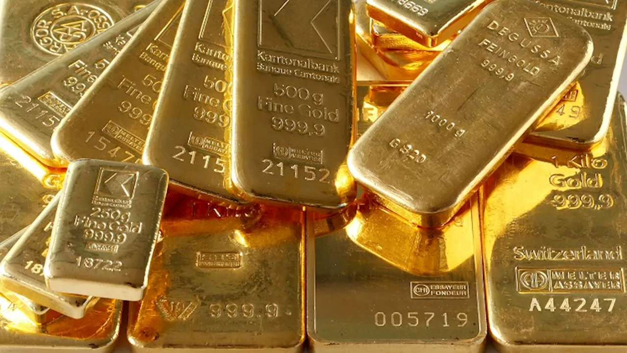 Gold slips, holds above $1,900 per ounce level - SABC News - Breaking news, special reports, world,