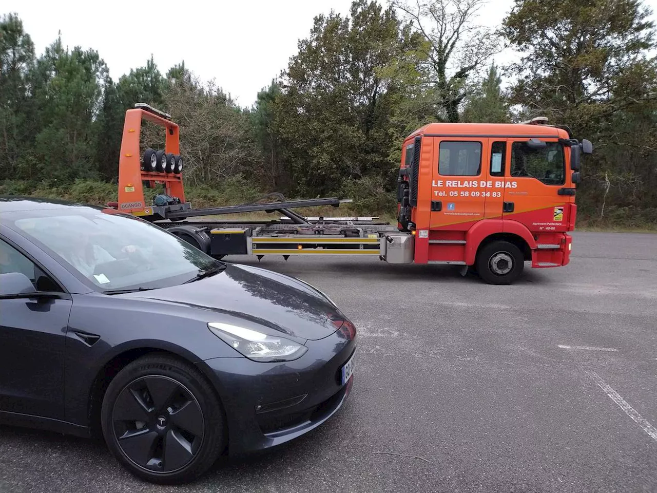 Grand excès de vitesse : une Tesla contrôlée à 193 km/h au lieu de 80 dans les Landes