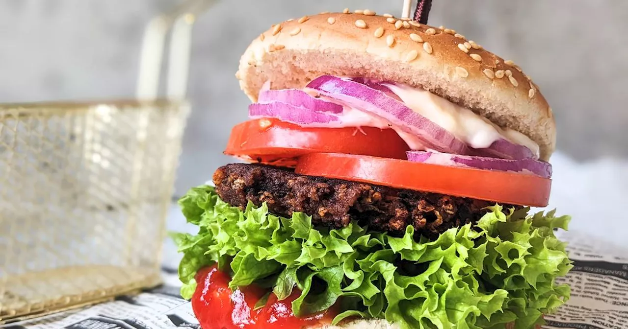 Vegane Burgerpatties im Test 2023: Finger weg von diesen „Appetitverderber“​