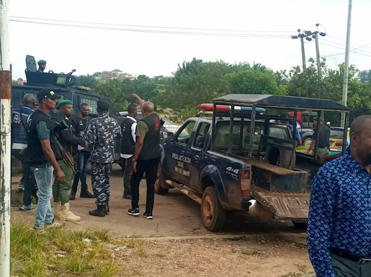 Akeredolu: Police, DSS seal off PDP secretariat in Ondo over planned protest