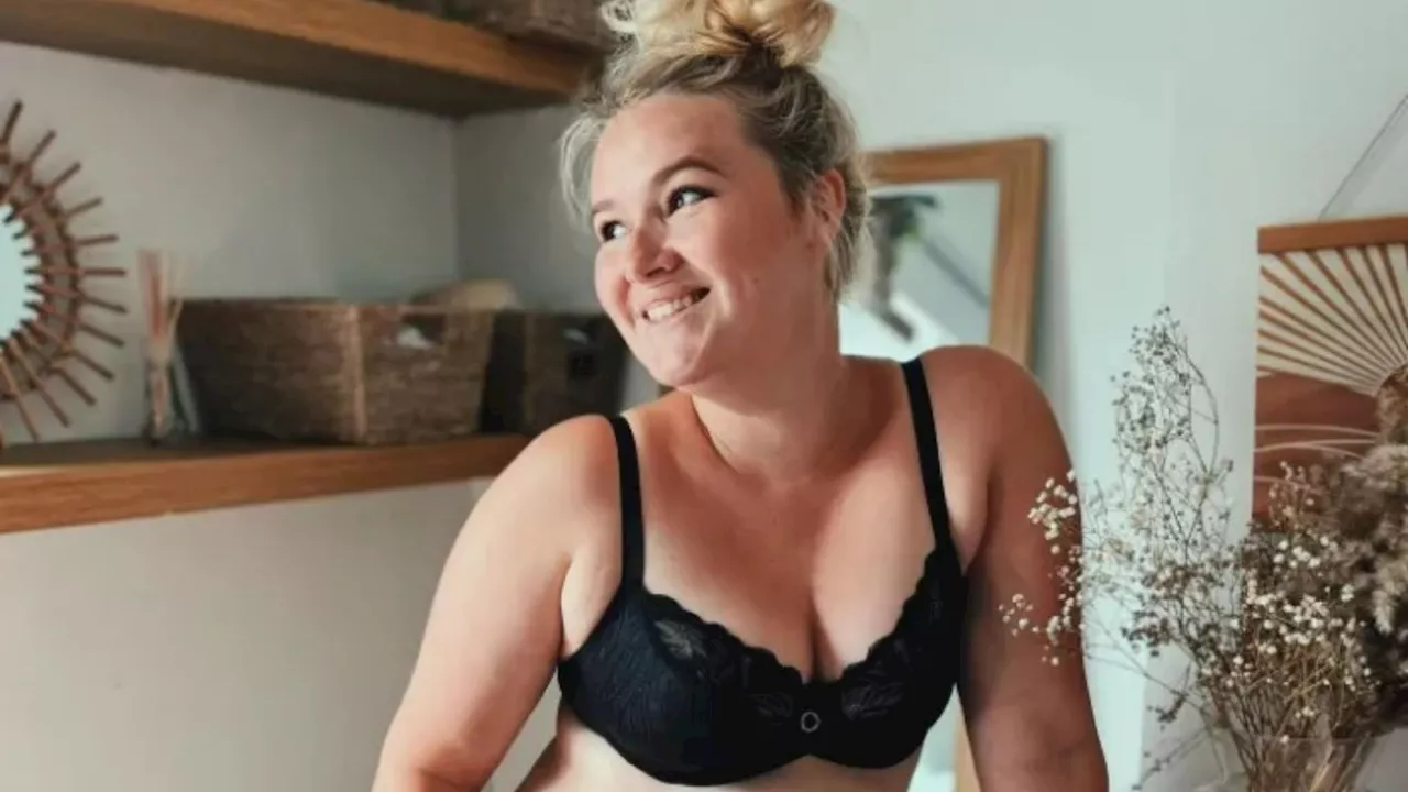 EastEnders star Melissa Suffield praised for showing off her ‘real body’ in candid lingerie snaps...