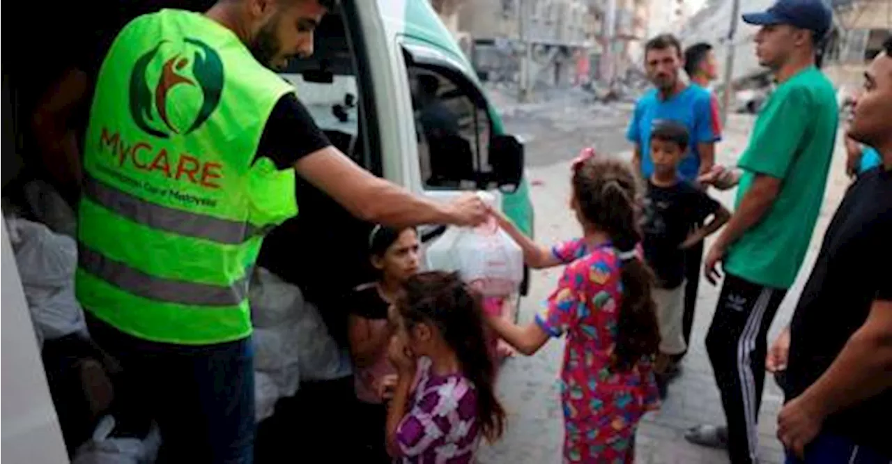 Beratur sejauh 1km untuk dapatkan makanan, minum air kotor di Gaza