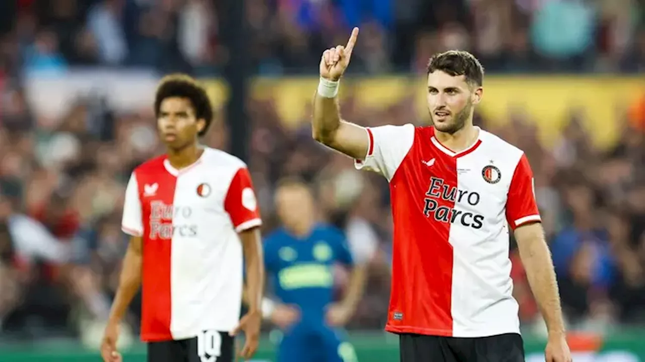 En Feyenoord intentar 'copiar' a Santiago Giménez antes de que se vaya