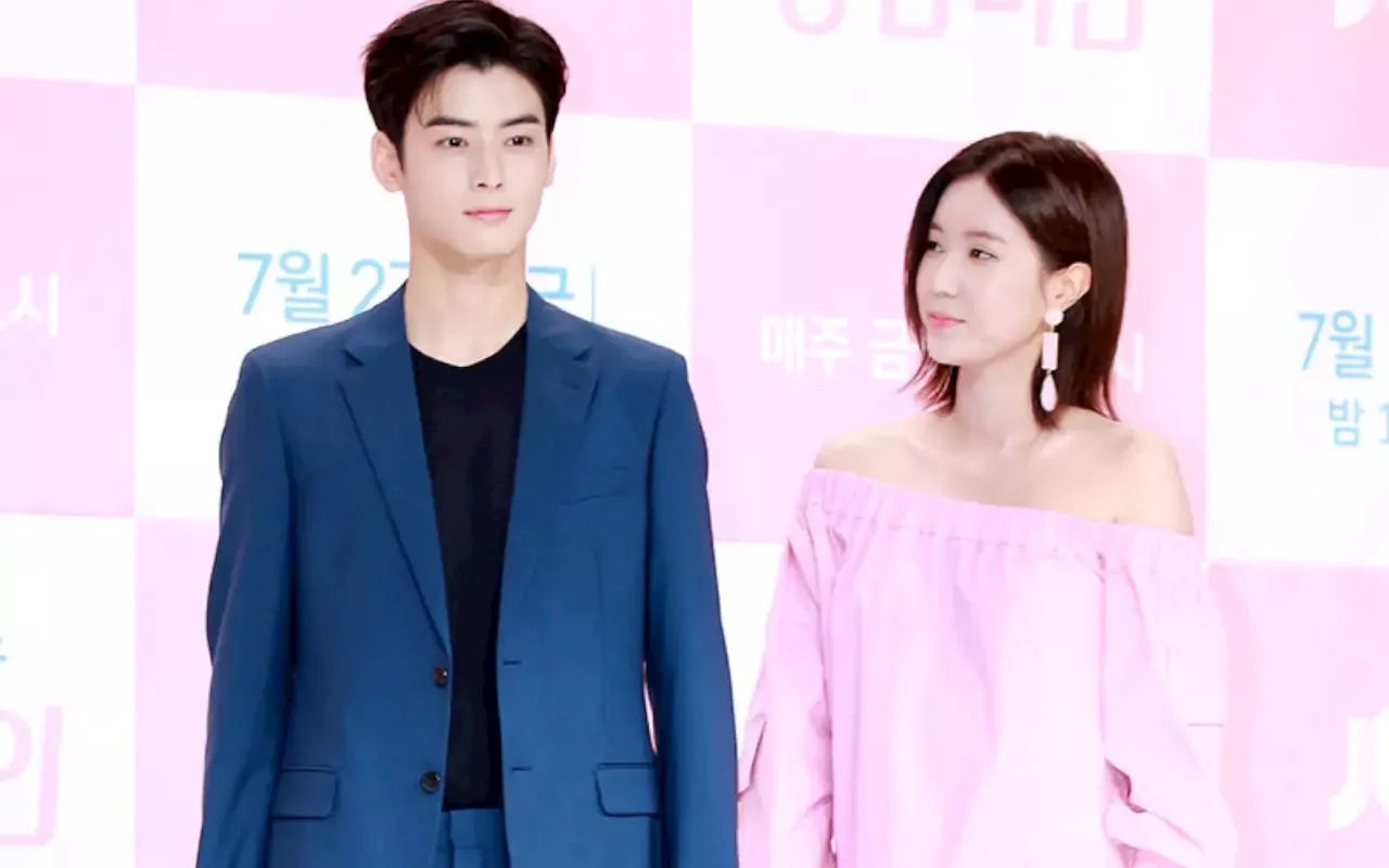 Lim Soo Hyang Syuting Ciuman Dengan Cha Eunwoo Selama 6 Jam Hingga Bibirnya Bengkak