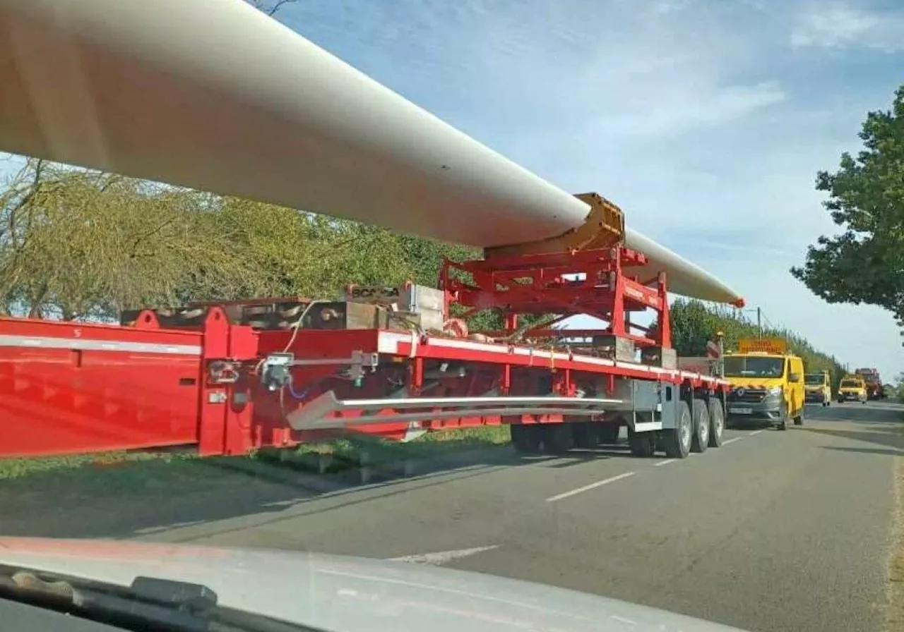 PHOTOS. La spectaculaire arrivée de six éoliennes dans le pays de Fougères