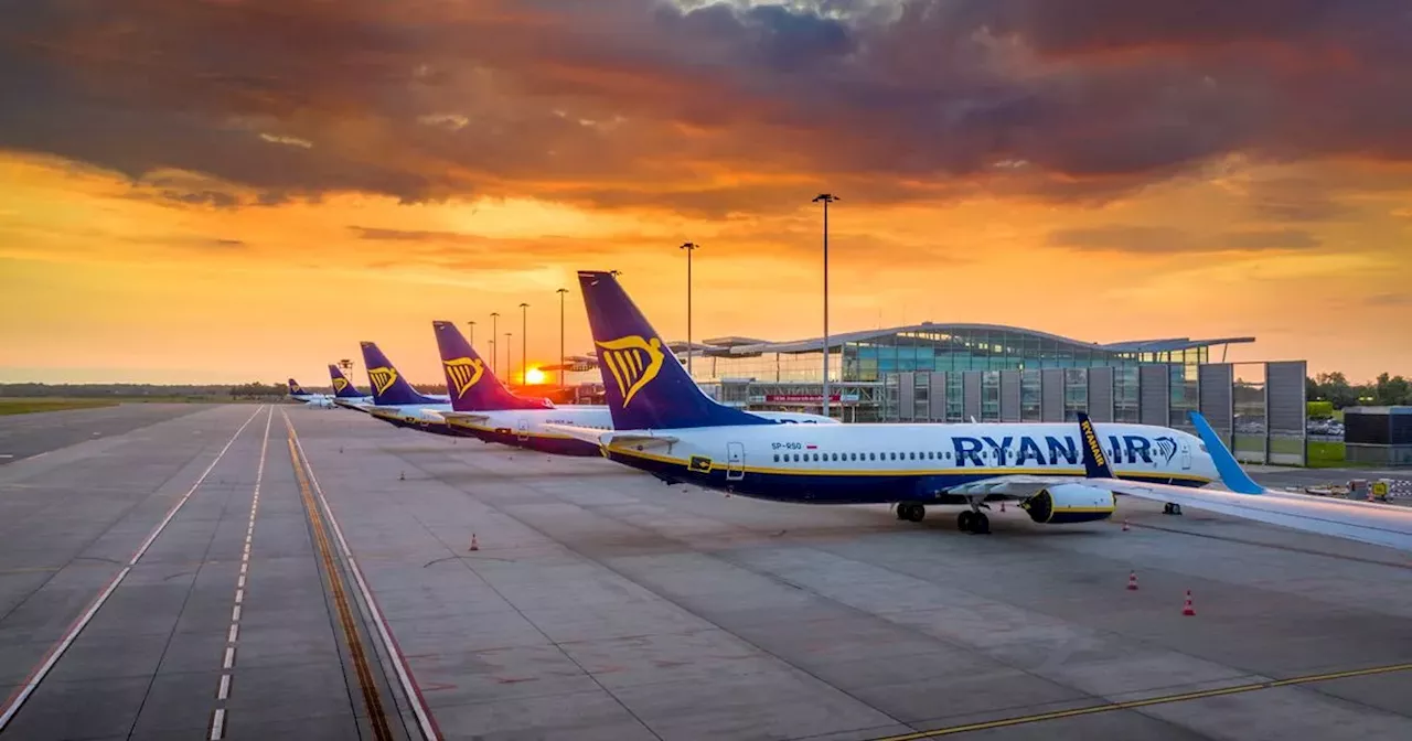 Ryanair Belfast flight does U-Turn after issue with door