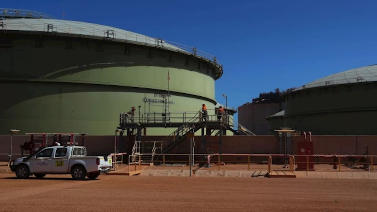 Australian LNG Unions Call Off Strikes After Deal With Chevron