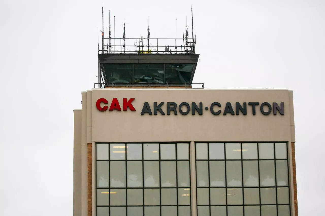 Charter airline based at Akron-Canton airport to reorganize under bankruptcy protection