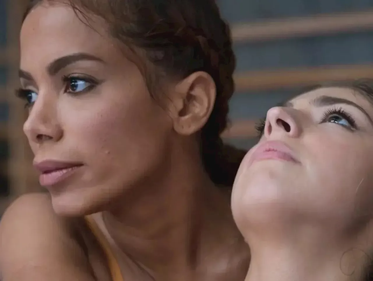 Anitta surge como instrutora de defesa pessoal no trailer de “Elite”; assista