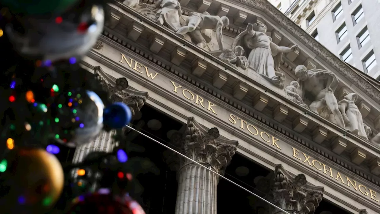 Stock Market Today: Wall Street Drifts And Yields Rise As U.S. Shoppers ...