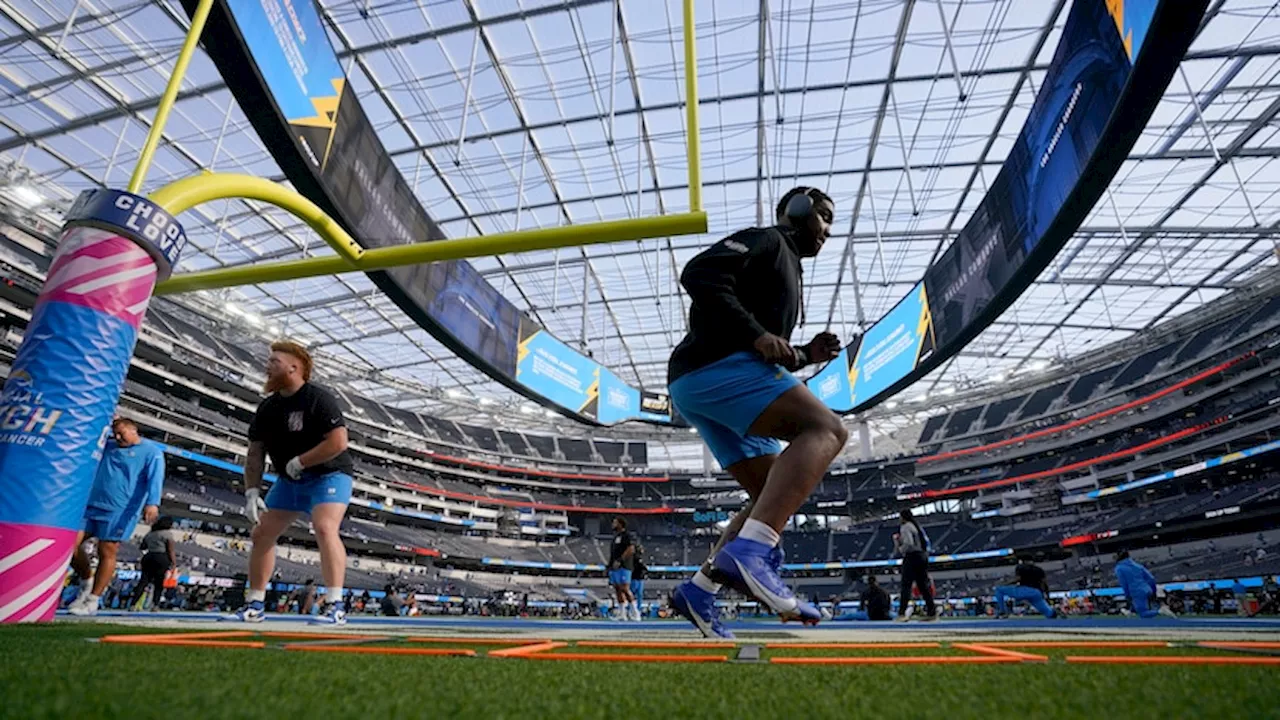 Cowboys, Chargers engage in pregame scuffle ahead of MNF clash