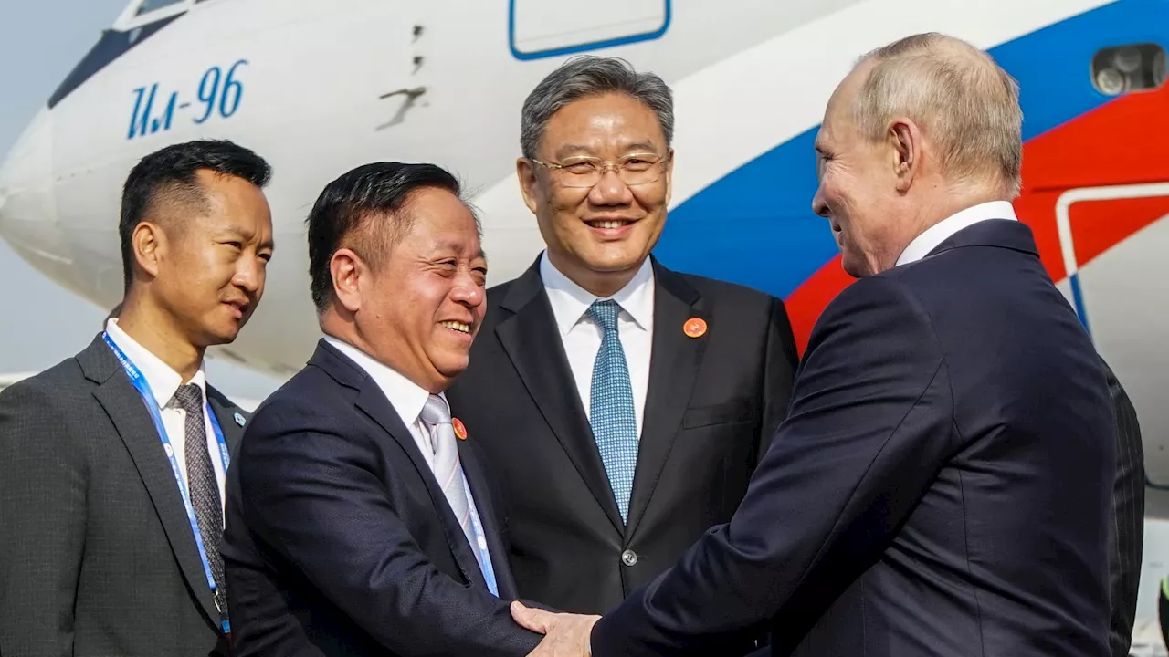 Putin, Xi und Orban in Peking - Was es mit Chinas Seidenstraßen-Gipfel auf sich hat