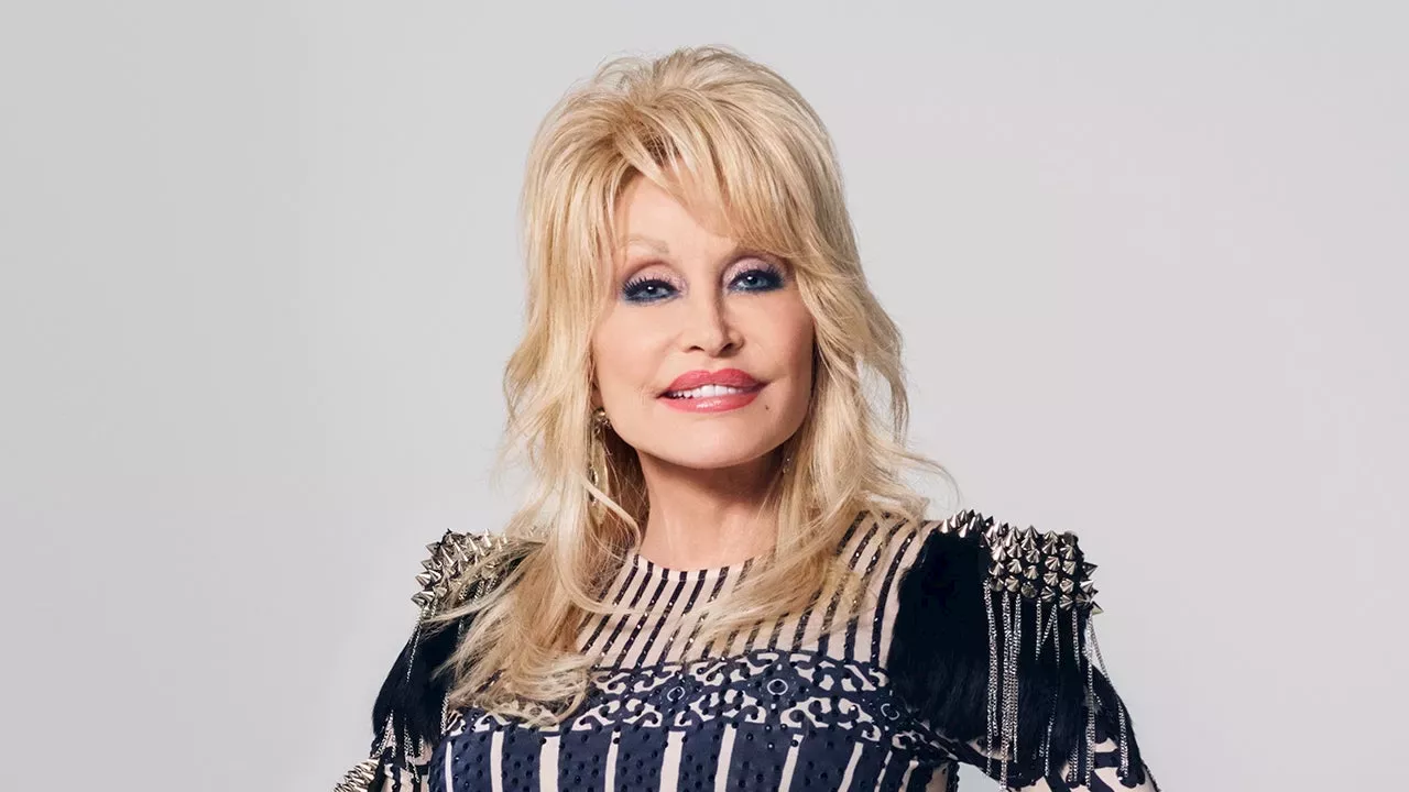 Dolly Parton To Perform Thanksgiving Halftime Show At Cowboys Commanders Game 1386