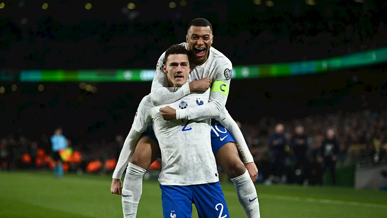 - Ecosse - Le onze des Bleus : Pavard dans l'axe, Giroud en pointe