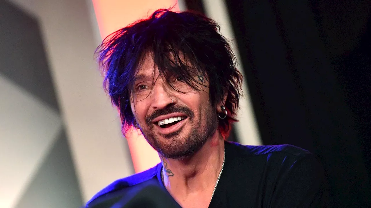 Tommy Lee claims he used to drink two gallons of vodka a day: ‘Barely functioning’