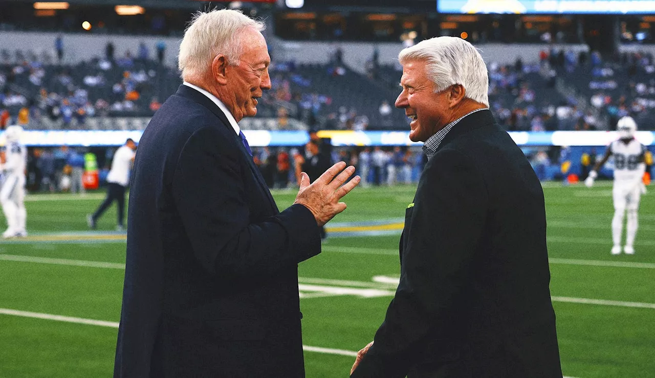 Jimmy Johnson embraces Jerry Jones, Michael Irvin during Cowboys' win over Chargers