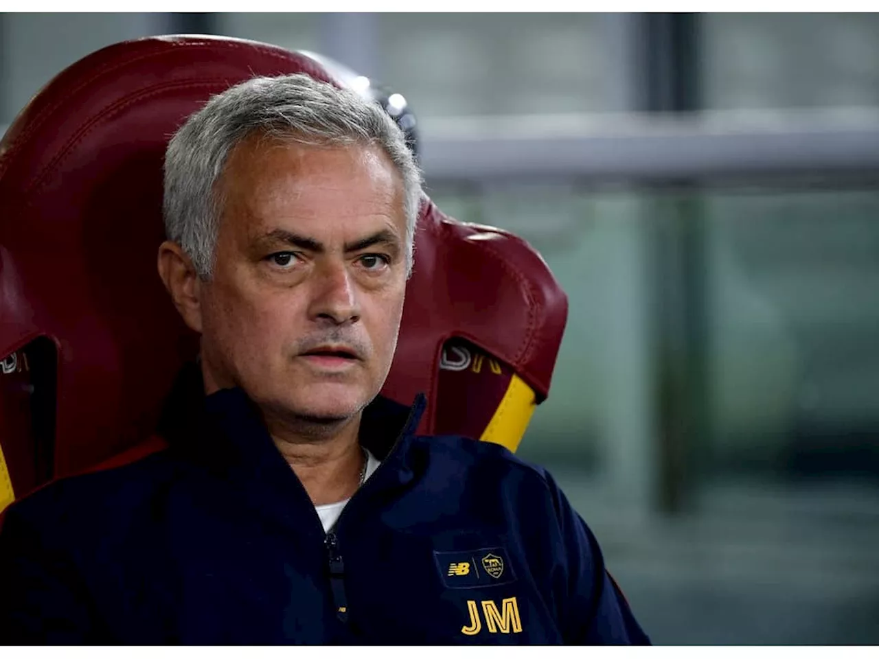 José Mourinho, da Roma, deve receber proposta astronômica da Arábia Saudita em 2024, afirma jornal