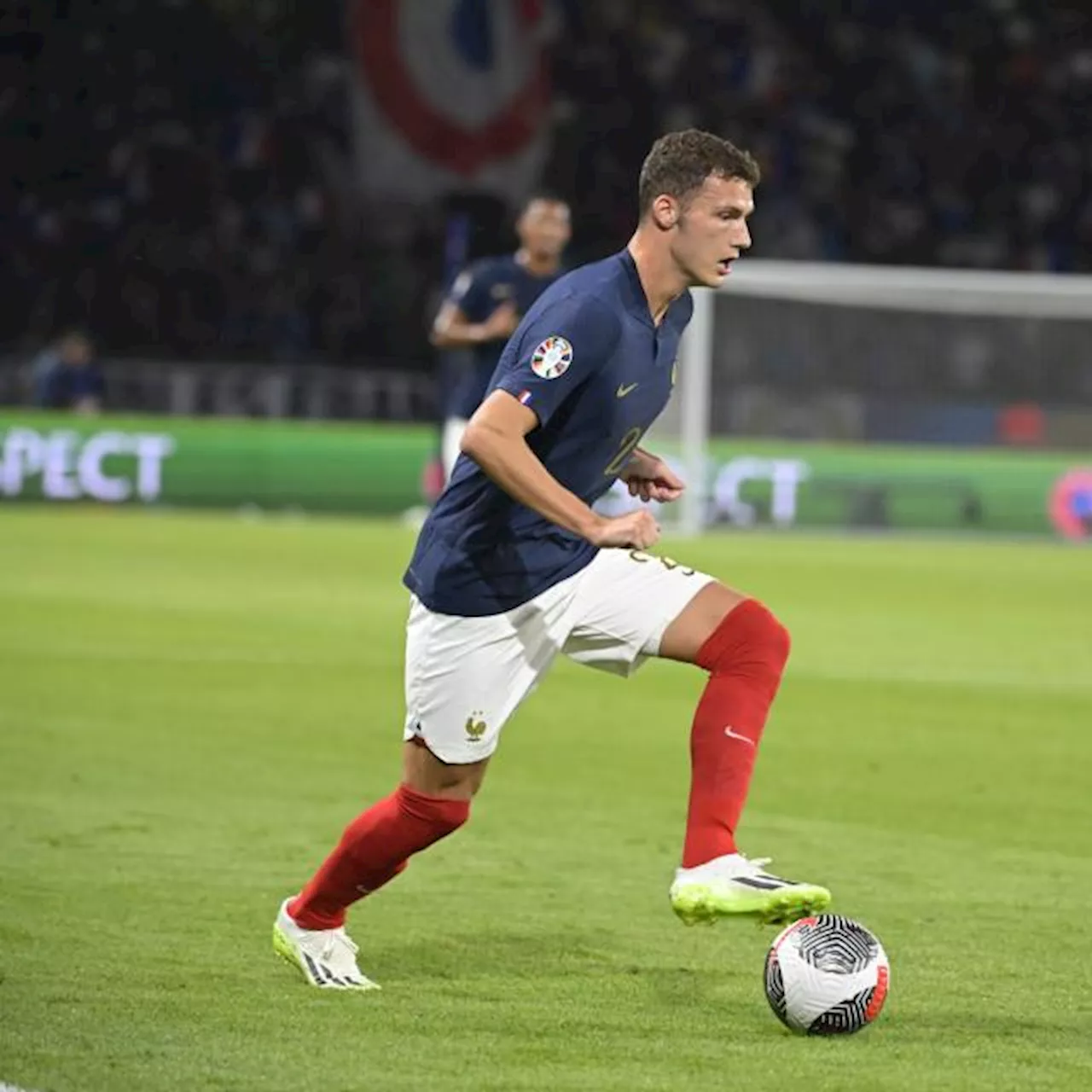 Benjamin Pavard devra faire ses preuves dans l'axe face à l'Écosse