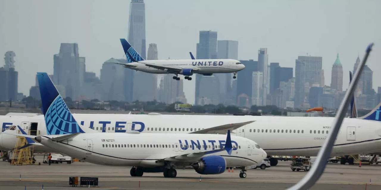 United Airlines Reports Earnings Today. What to Expect.